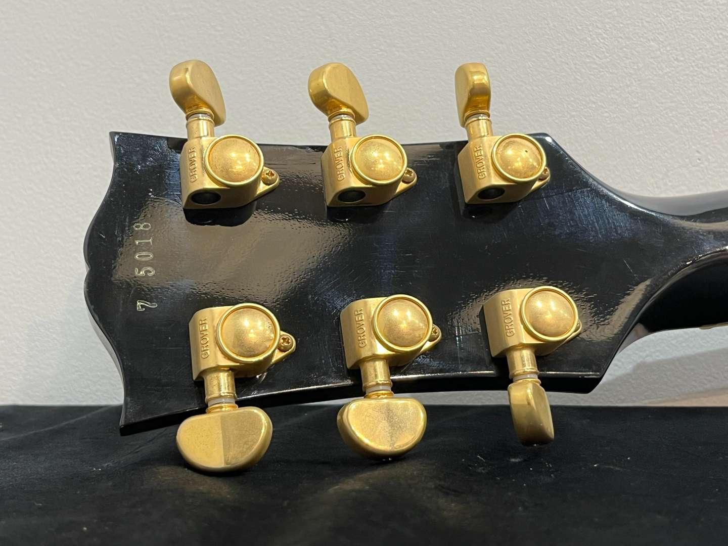 <p>GIBSON Les Paul Custom Black Beauty Jimmy Page guitar</p>