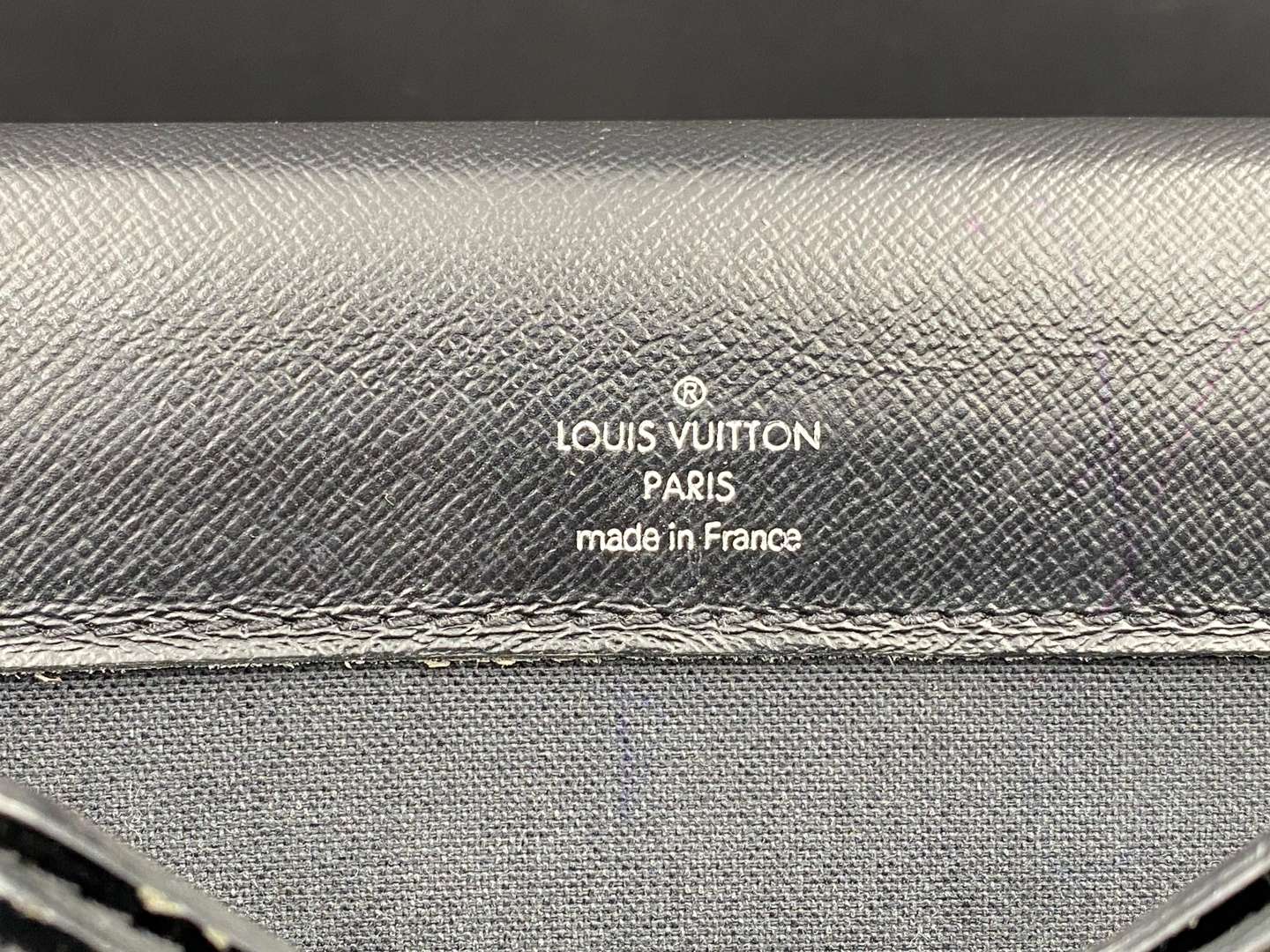 <p>LOUIS VUITTON, Robusto, black leather briefcase.</p>