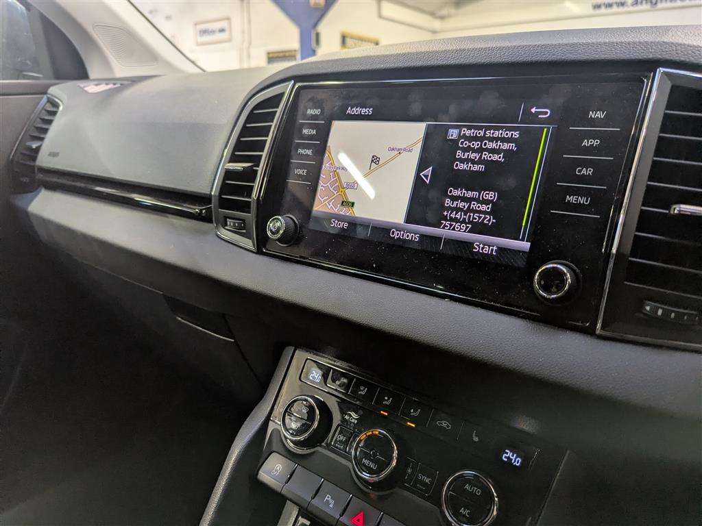 <p>2018 SKODA KAROQ SE L **SOLD</p>