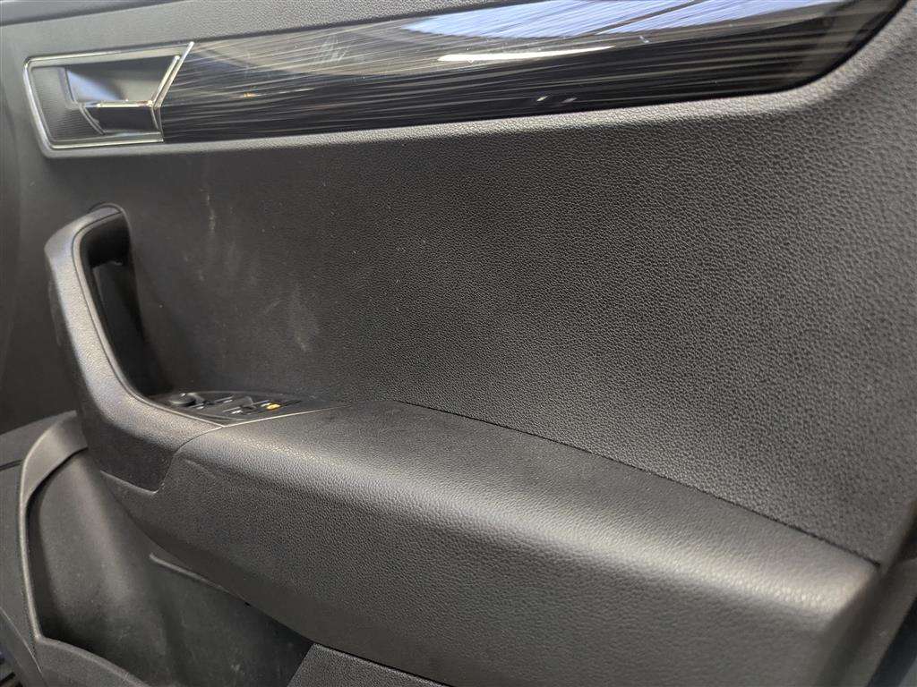 <p>2018 SKODA KAROQ SE L **SOLD</p>