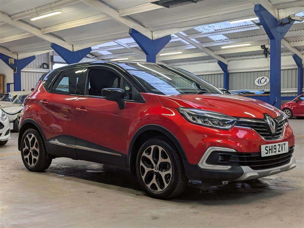 <p>2019 RENAULT CAPTUR GT LINE TCE</p>