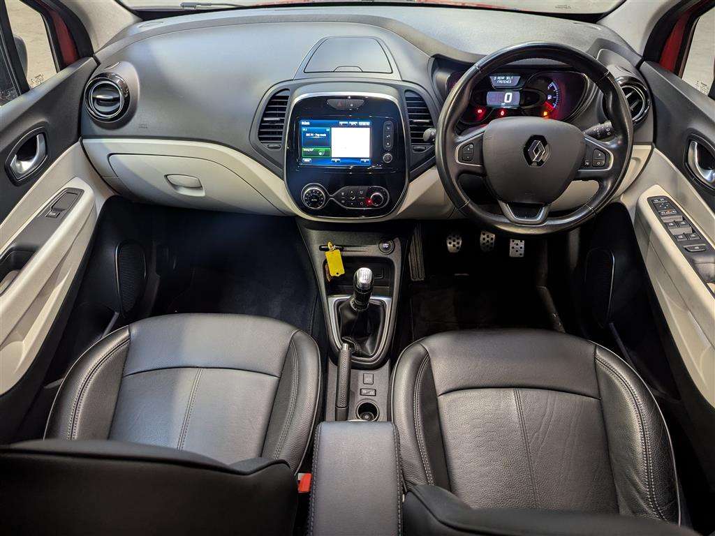 <p>2019 RENAULT CAPTUR GT LINE TCE</p>