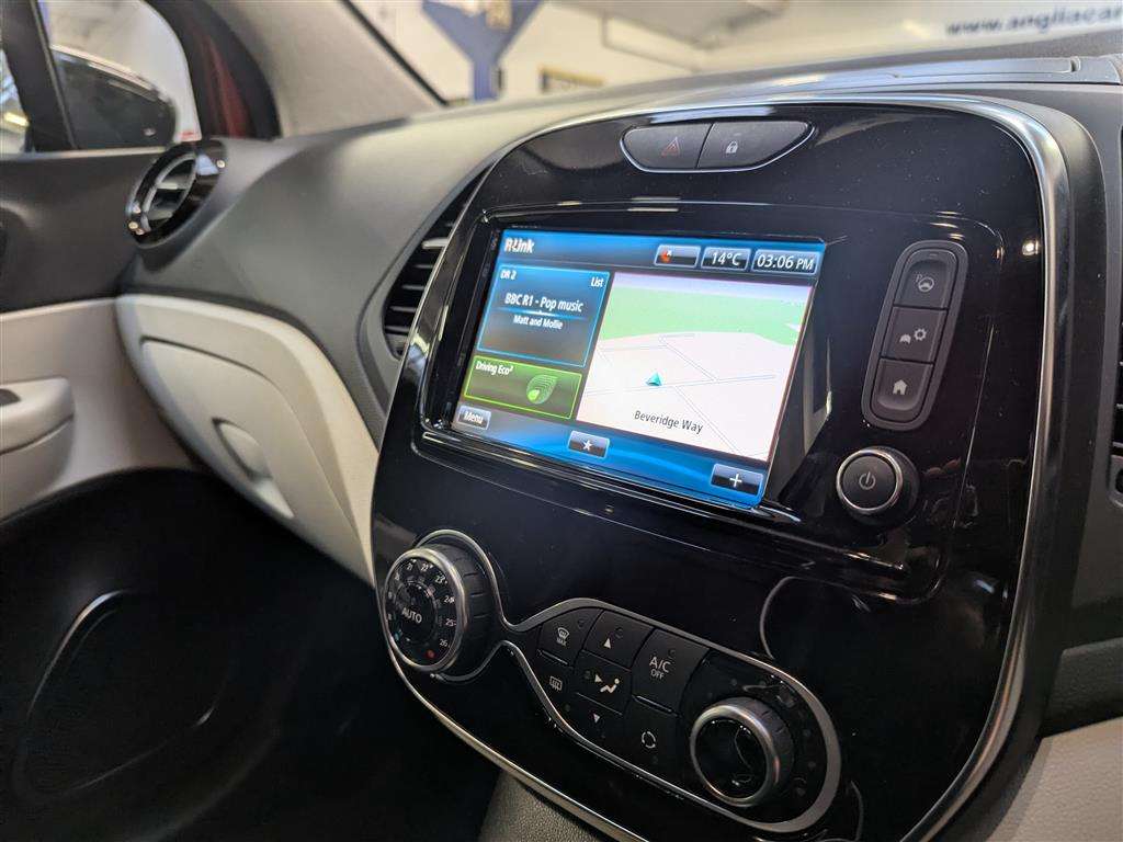 <p>2019 RENAULT CAPTUR GT LINE TCE</p>