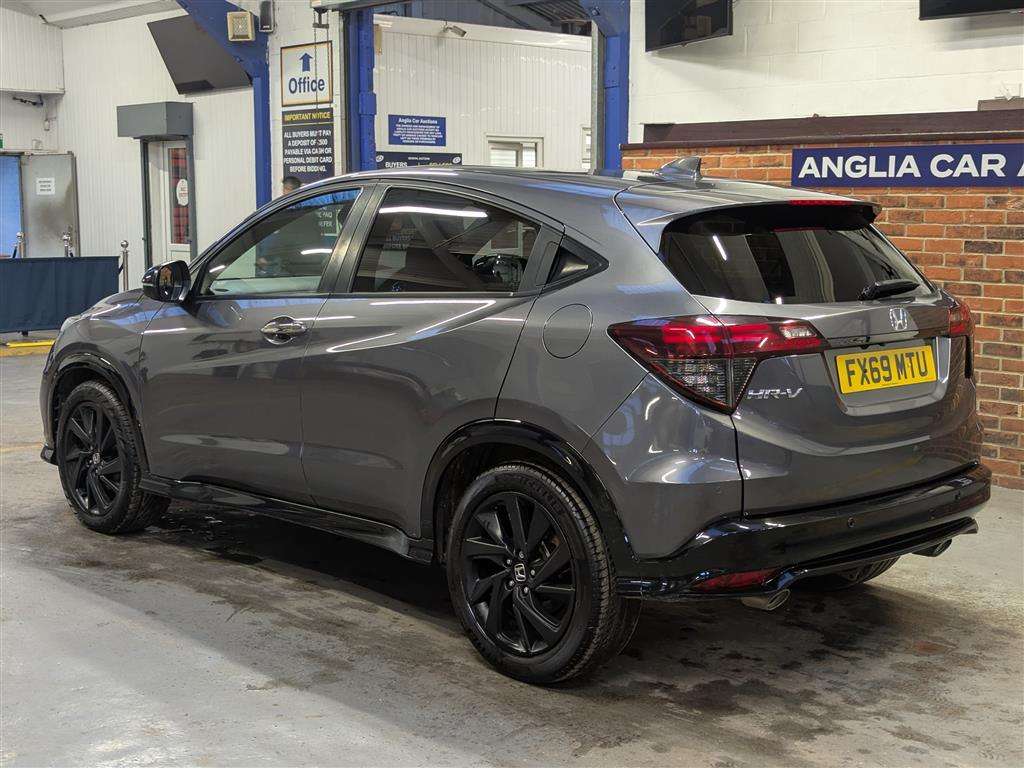 <p>2019 HONDA HR-V SPORT I-VTEC</p>