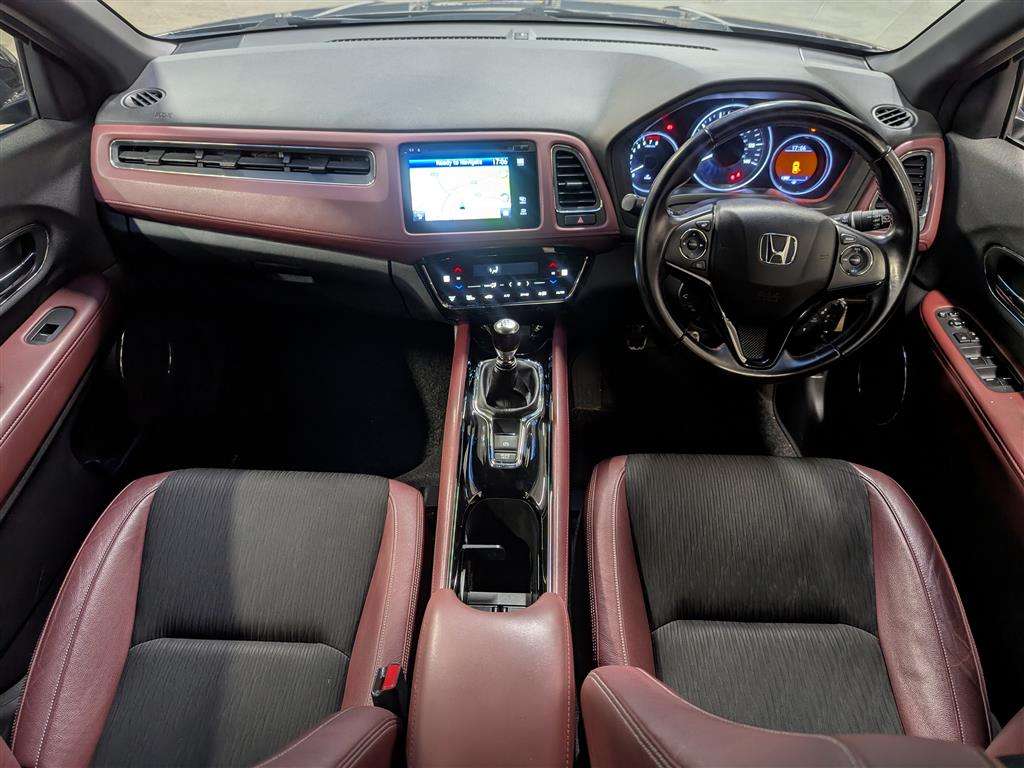 <p>2019 HONDA HR-V SPORT I-VTEC</p>