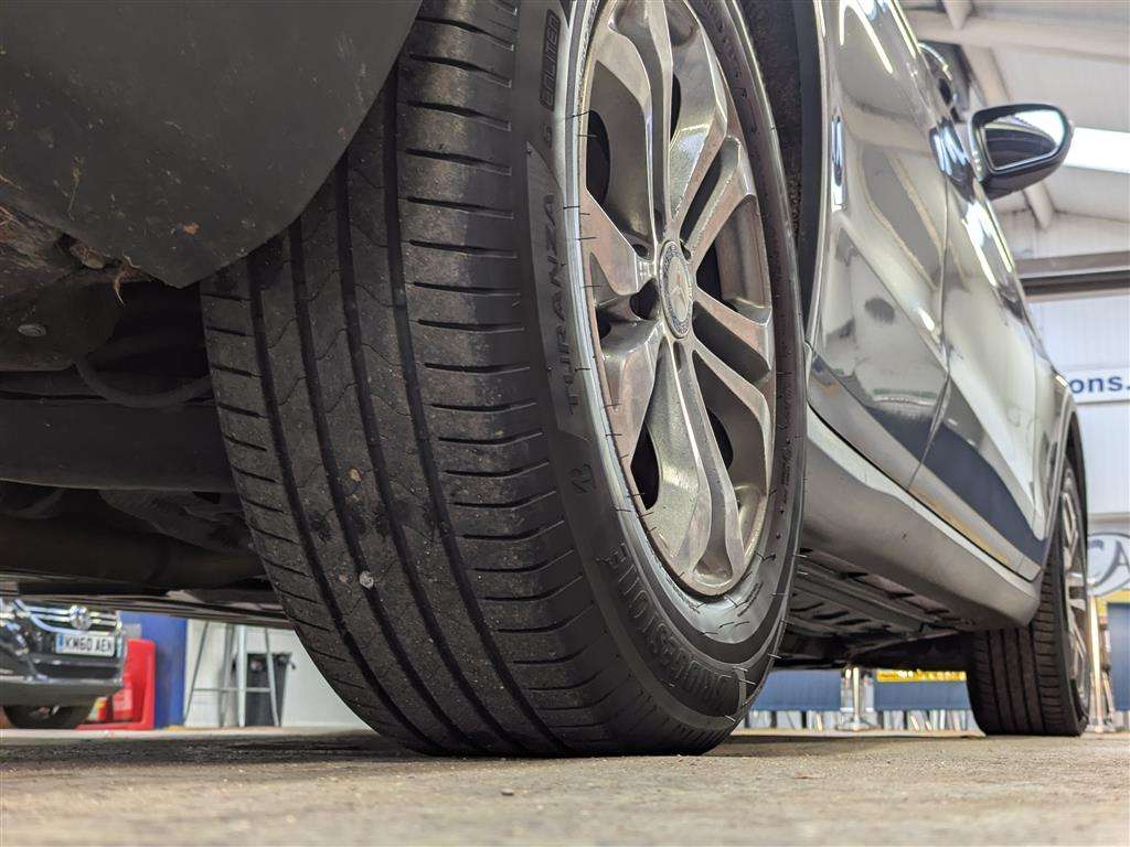 <p>2016 MERCEDES-BENZ GLC 220 D 4MATIC SE EXEC</p>