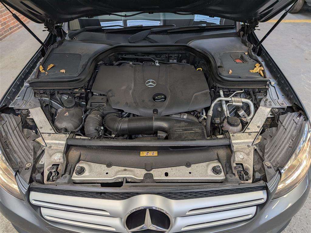 <p>2016 MERCEDES-BENZ GLC 220 D 4MATIC SE EXEC</p>