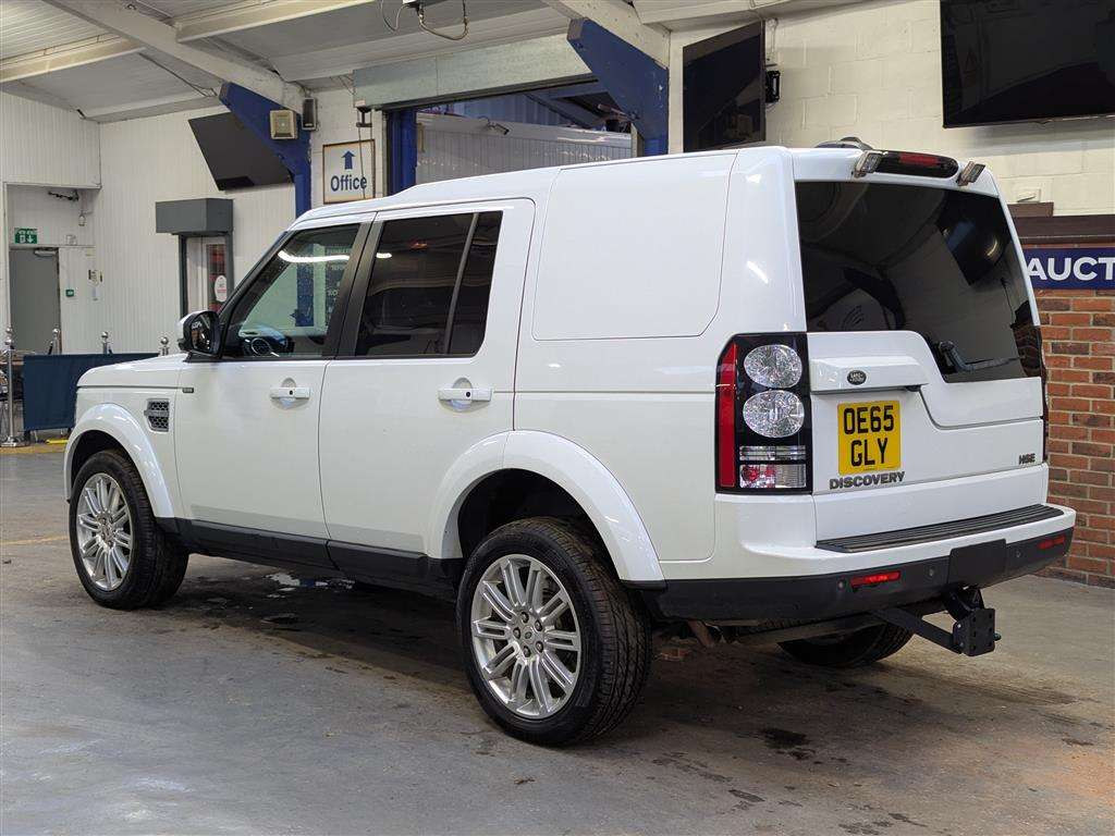 <p>2015 LAND ROVER DISCOVERY HSE SDV6 AUTO</p>