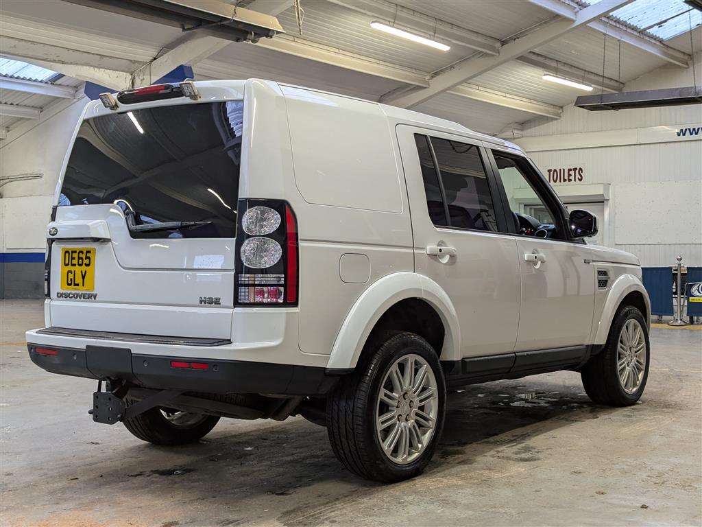 <p>2015 LAND ROVER DISCOVERY HSE SDV6 AUTO</p>