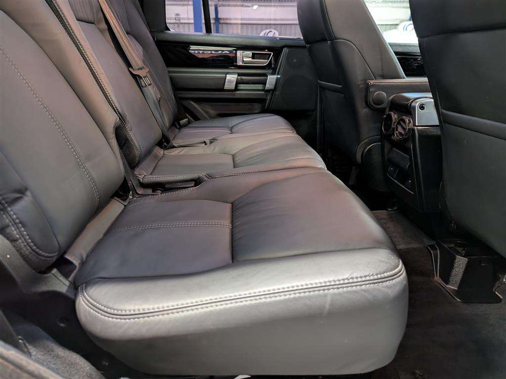 <p>2015 LAND ROVER DISCOVERY HSE SDV6 AUTO</p>