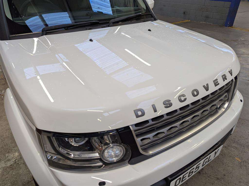 <p>2015 LAND ROVER DISCOVERY HSE SDV6 AUTO</p>