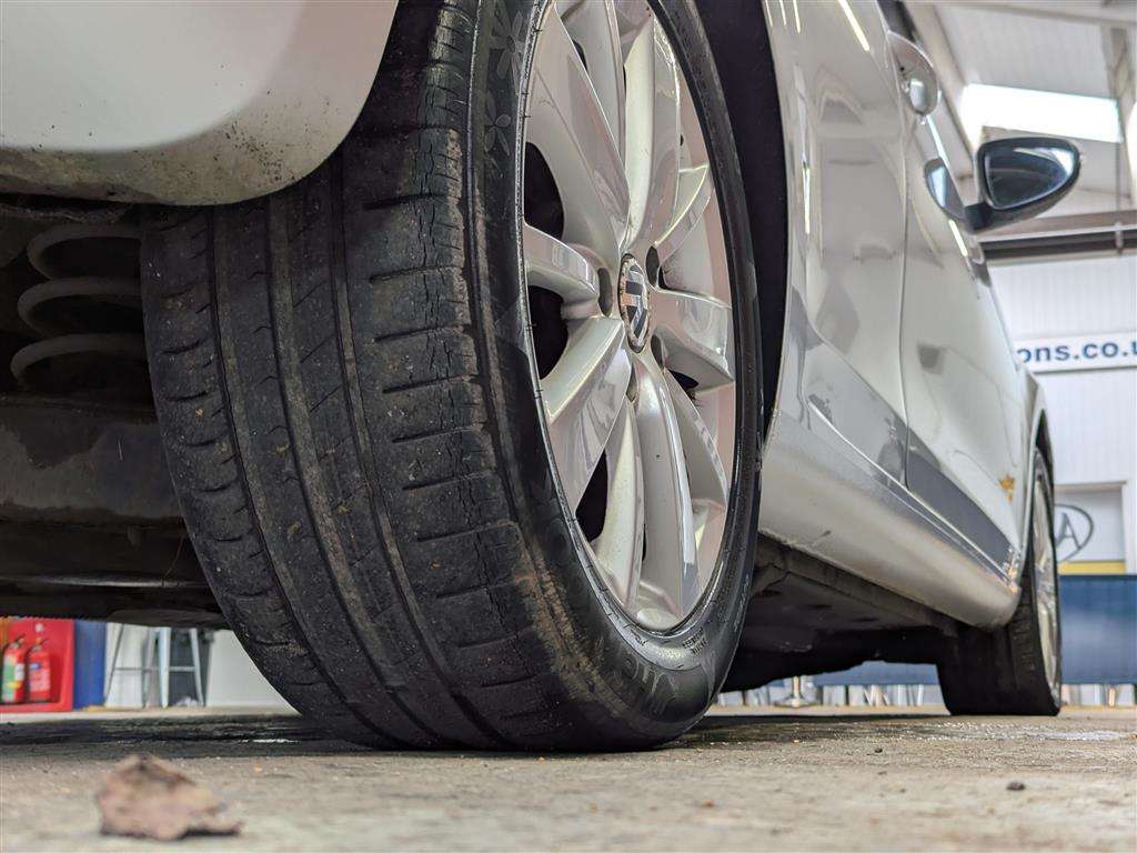 <p>2011 VOLKSWAGEN GOLF MATCH TDI BLUETECH</p>