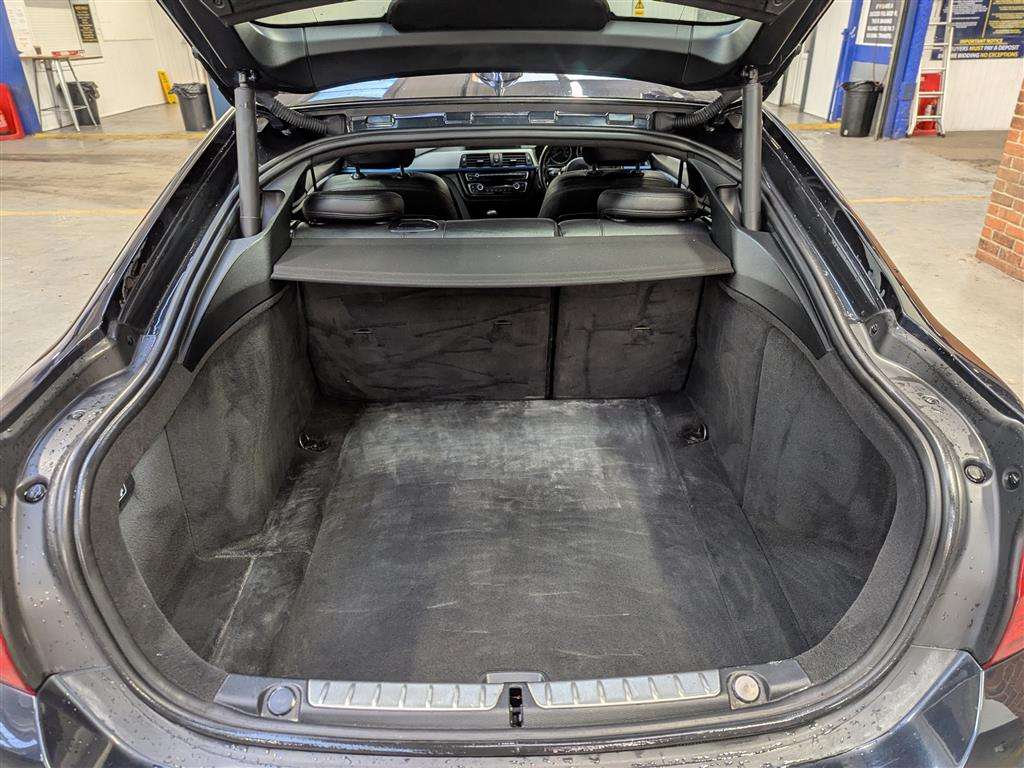 <p>2015 BMW 420D GRAN COUPE M SPORT</p>