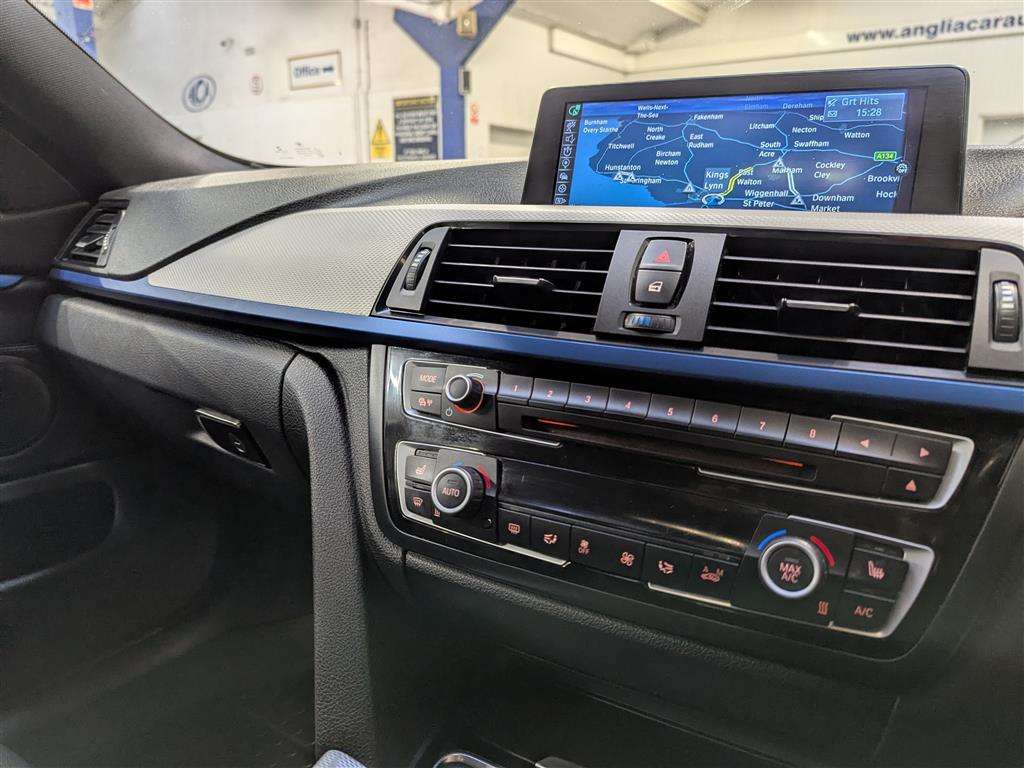 <p>2015 BMW 420D GRAN COUPE M SPORT</p>