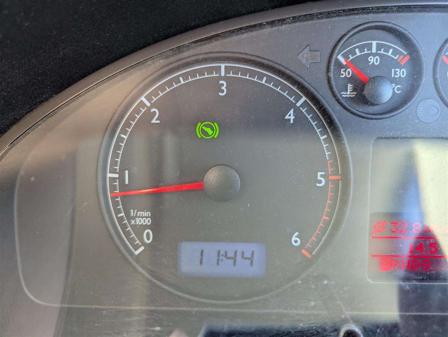 <p>2005 VOLKSWAGEN CARAVELLE SE TDI 130 AUTO W.A.V.</p>