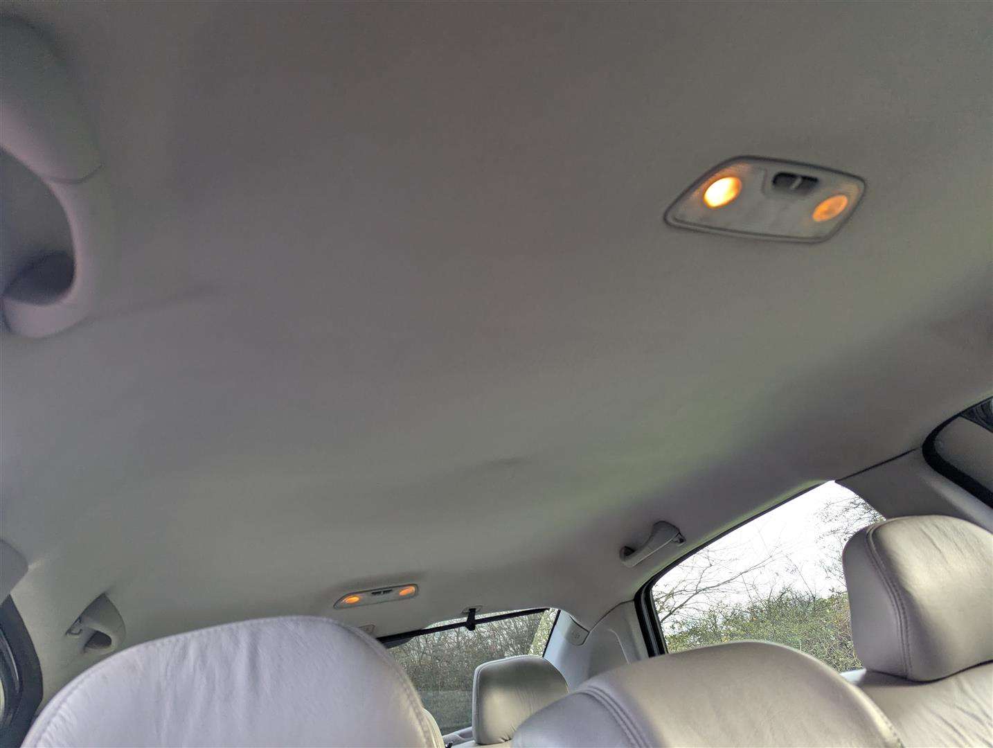 <p>2002 VOLVO S80</p>