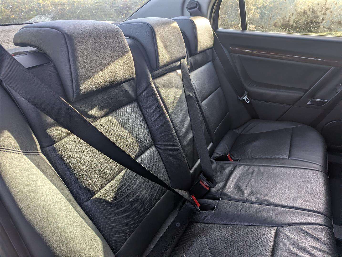 <p>2008 VAUXHALL VECTRA DESIGN AUTO</p>