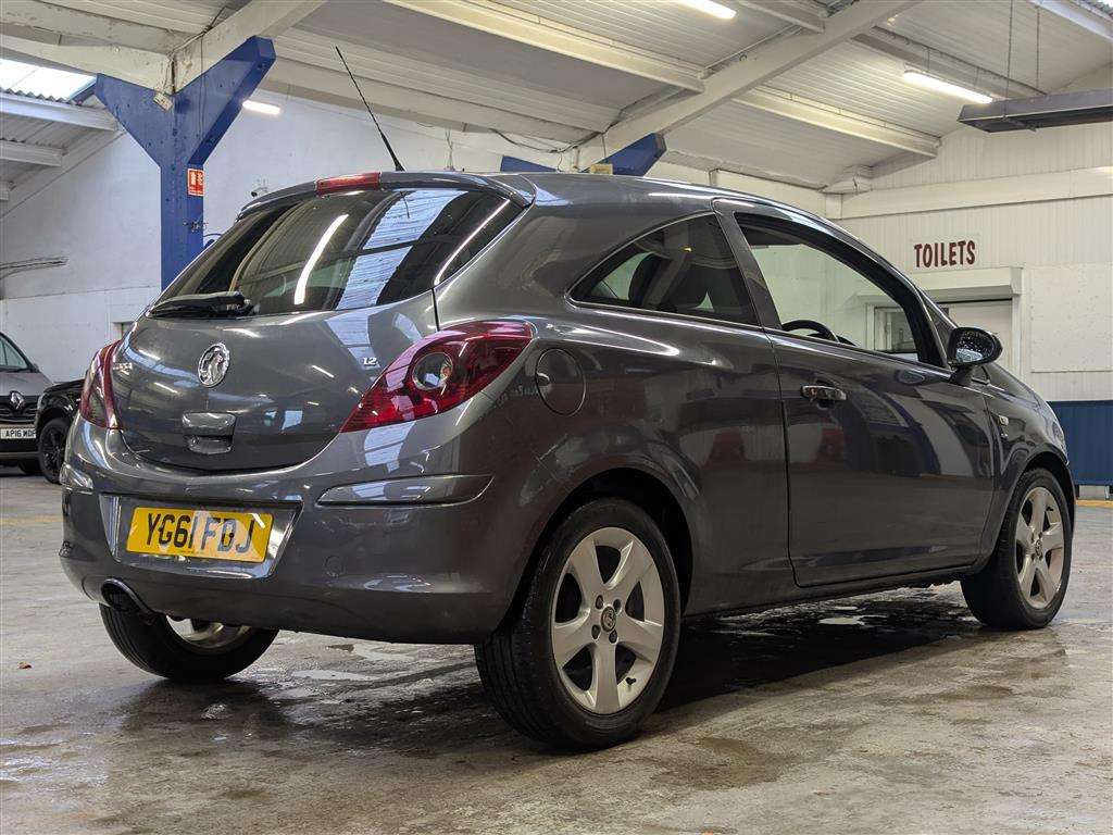 <p>2011 VAUXHALL CORSA SXI</p>