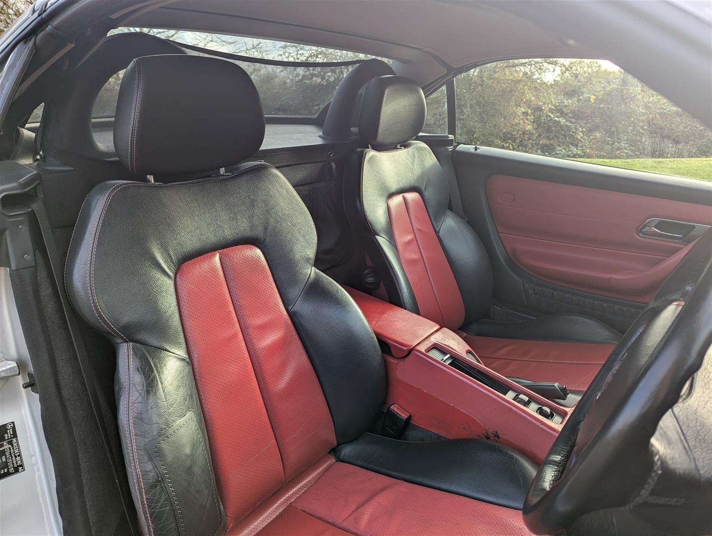 <p>1997 MERCEDES SLK 230 KOMPRESSOR AUTO</p>