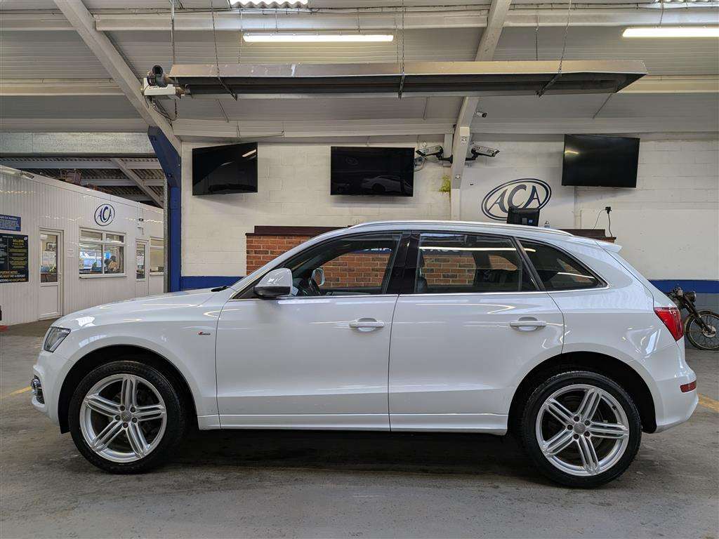 <p>2011 AUDI Q5 S LINE TDI QUATTRO AUTO</p>