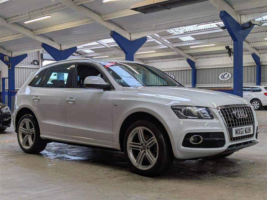 <p>2011 AUDI Q5 S LINE TDI QUATTRO AUTO</p>