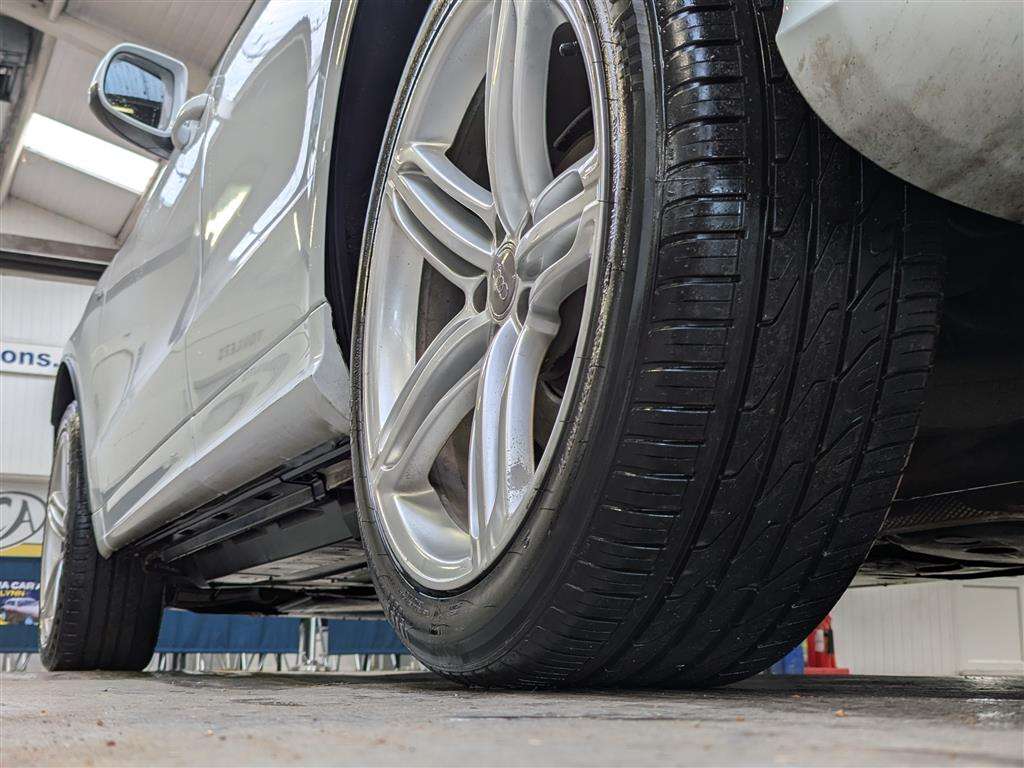 <p>2011 AUDI Q5 S LINE TDI QUATTRO AUTO</p>