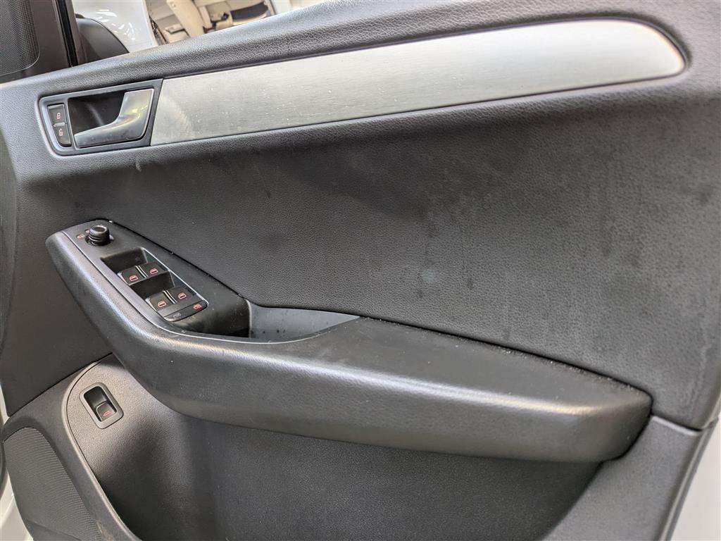 <p>2011 AUDI Q5 S LINE TDI QUATTRO AUTO</p>