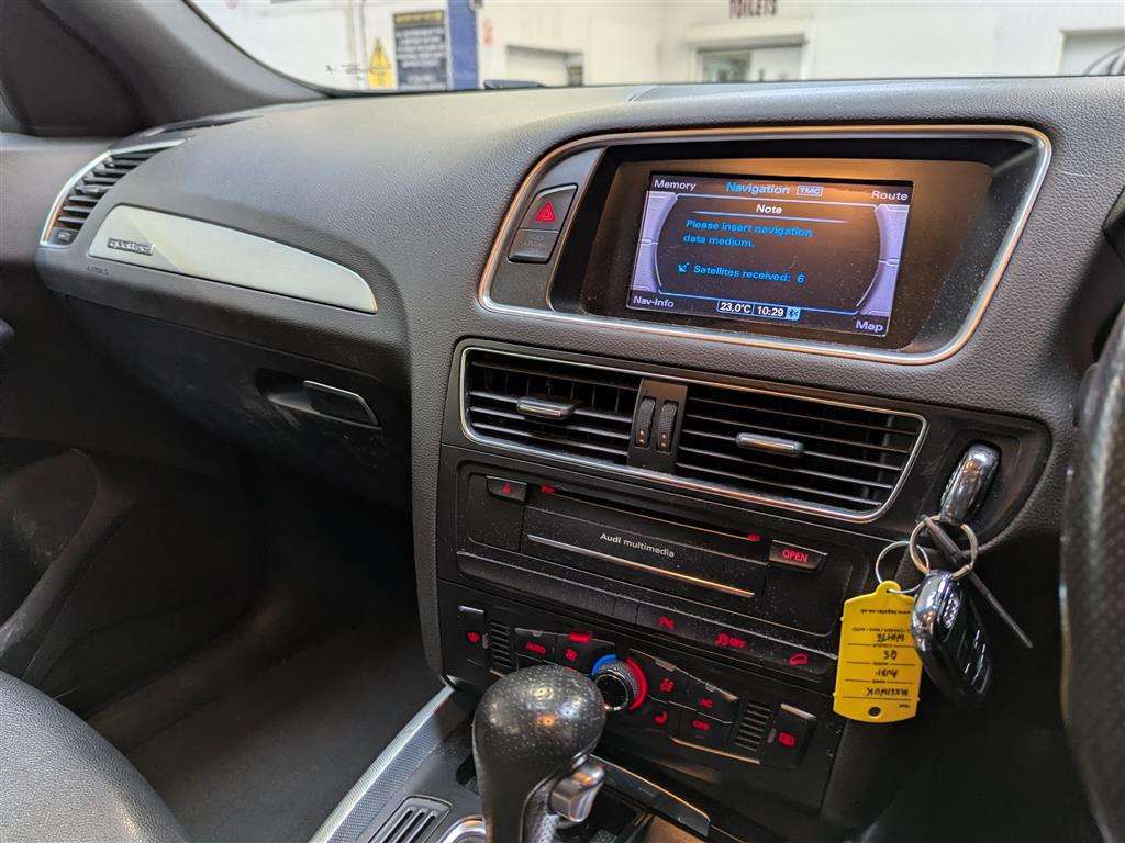 <p>2011 AUDI Q5 S LINE TDI QUATTRO AUTO</p>