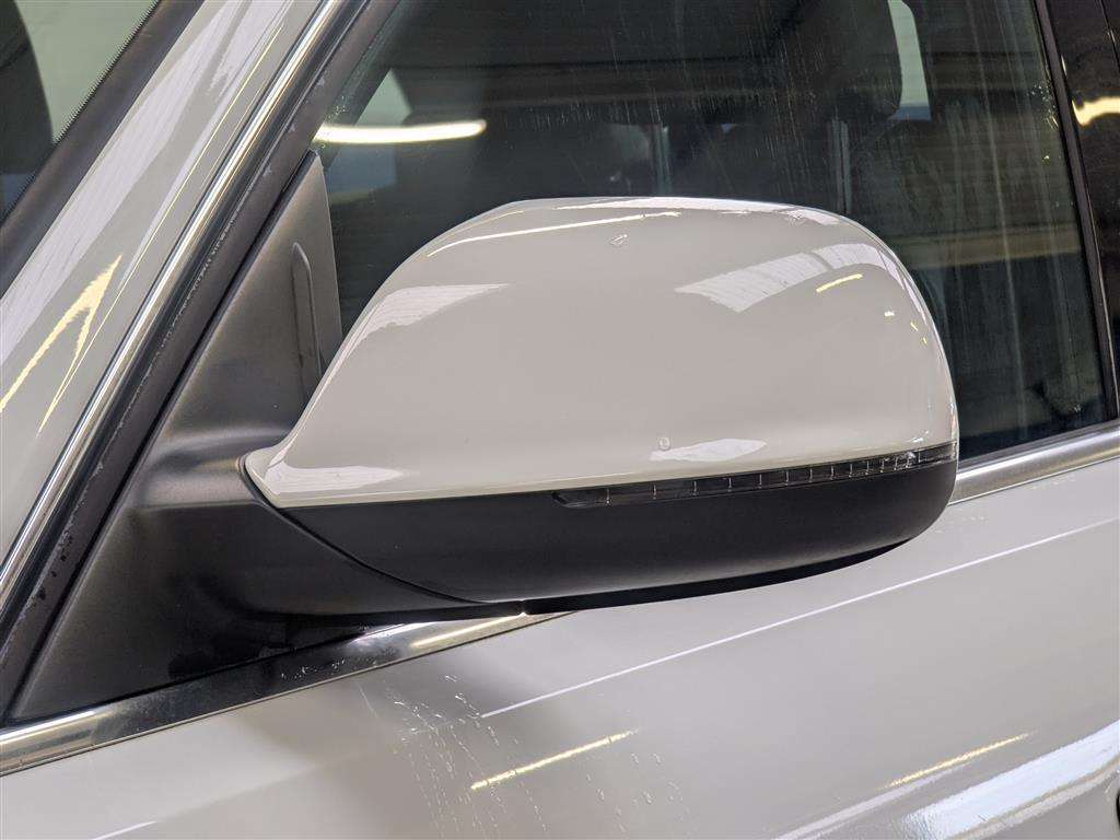 <p>2011 AUDI Q5 S LINE TDI QUATTRO AUTO</p>