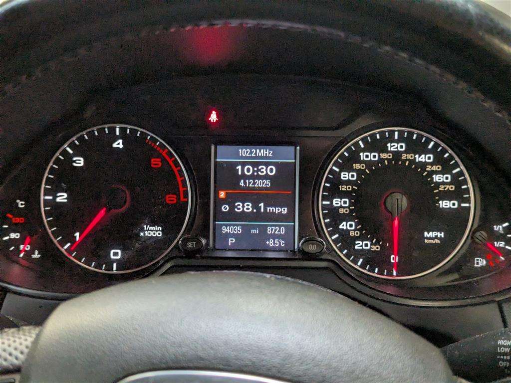 <p>2011 AUDI Q5 S LINE TDI QUATTRO AUTO</p>