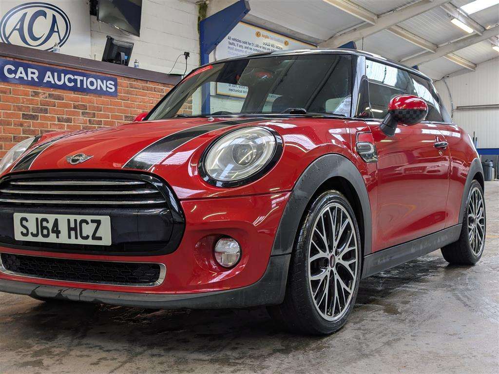 <p>2014 MINI COOPER</p>