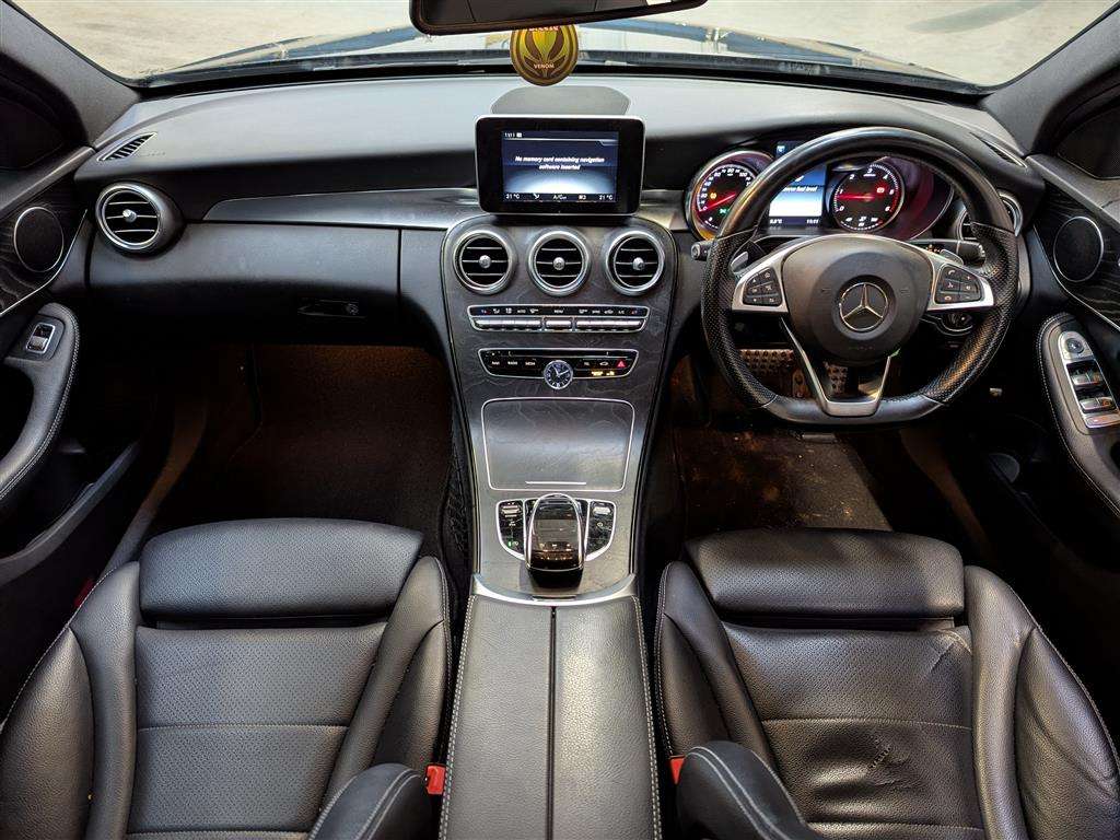 <p>2016 MERCEDES-BENZ C220 D AMG LINE AUTO</p>