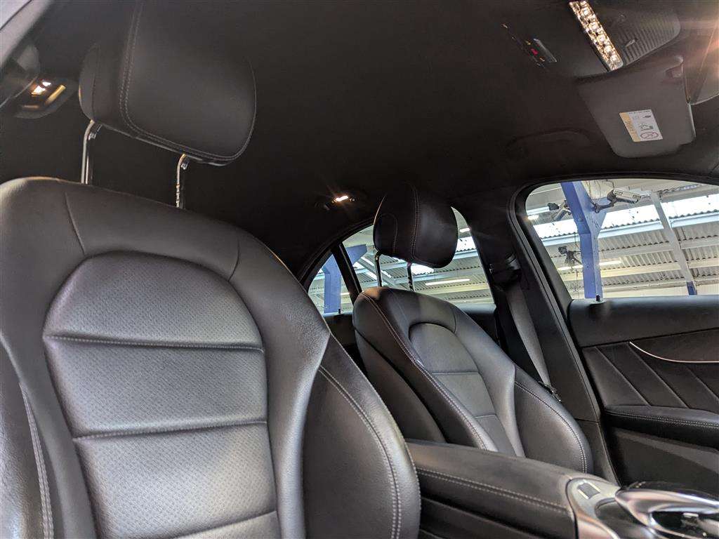 <p>2016 MERCEDES-BENZ C220 D AMG LINE AUTO</p>