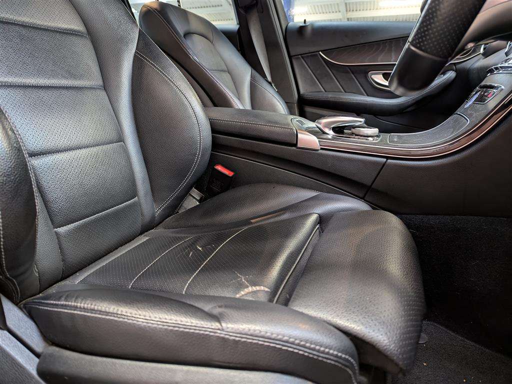 <p>2016 MERCEDES-BENZ C220 D AMG LINE AUTO</p>