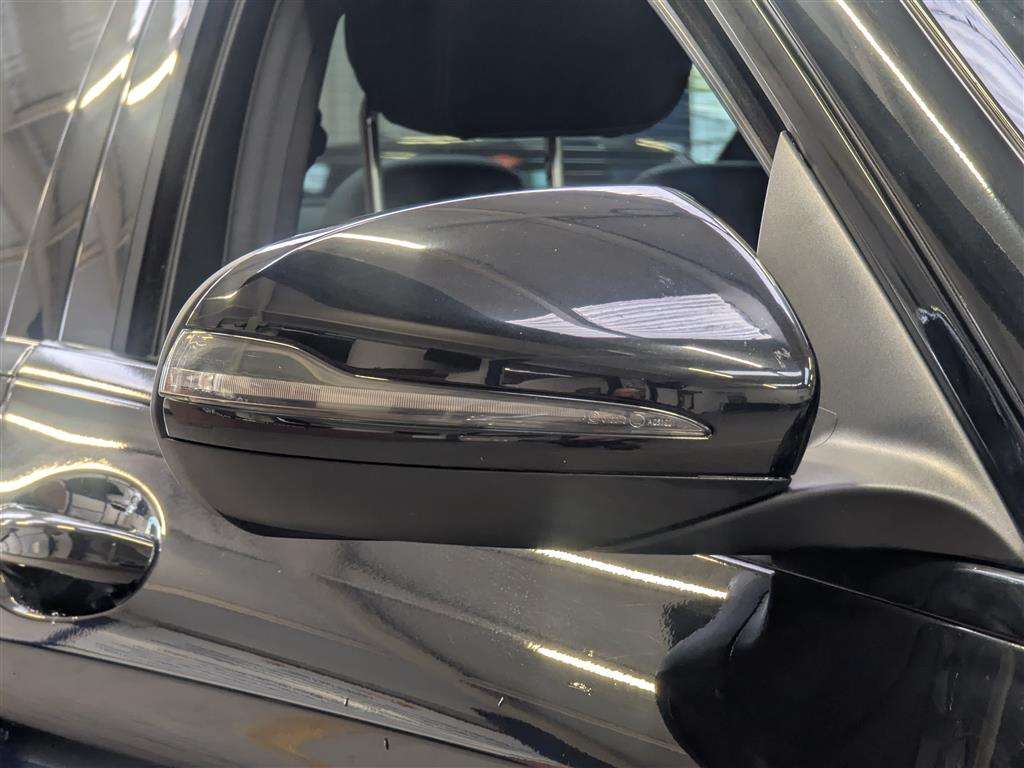 <p>2016 MERCEDES-BENZ C220 D AMG LINE AUTO</p>