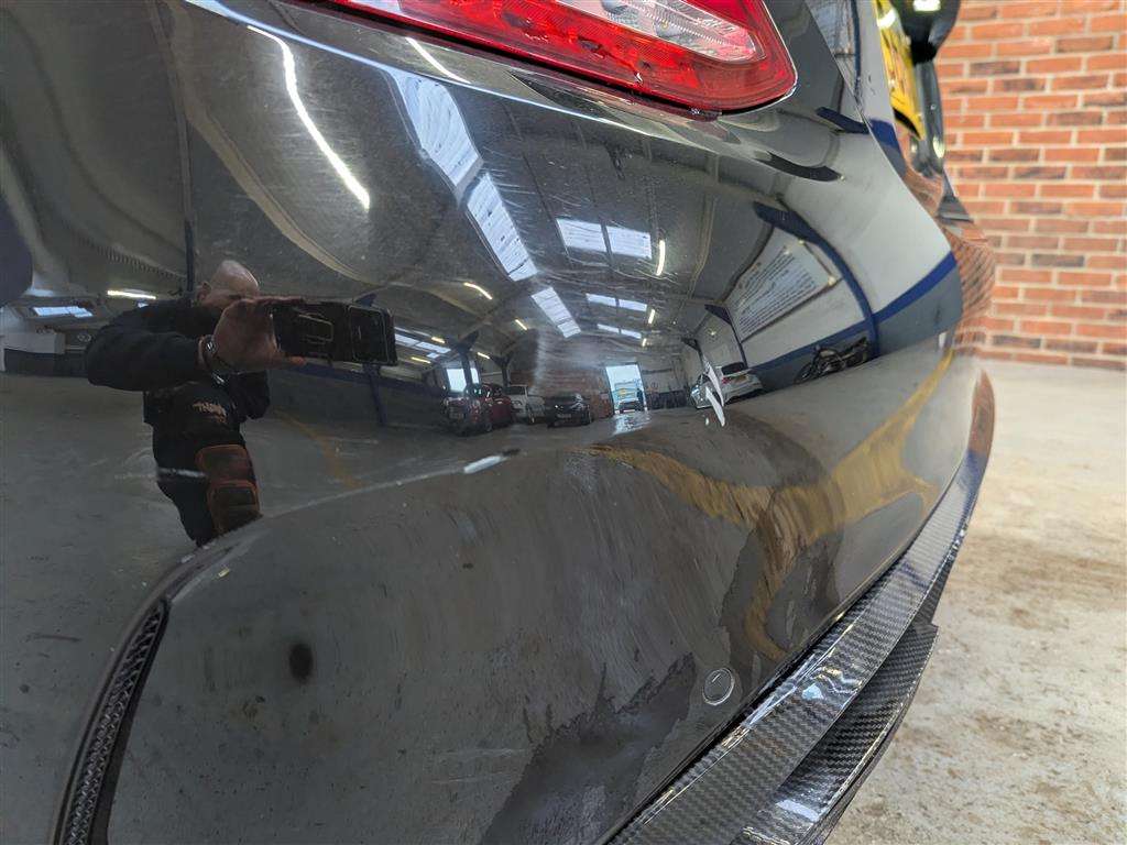 <p>2016 MERCEDES-BENZ C220 D AMG LINE AUTO</p>