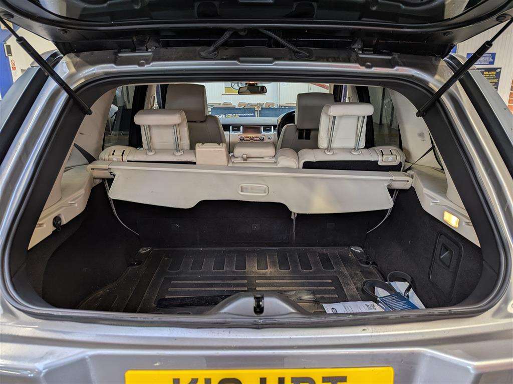 <p>2010 LAND ROVER RANGE ROVER SP HSE TDV6 AUTO</p>