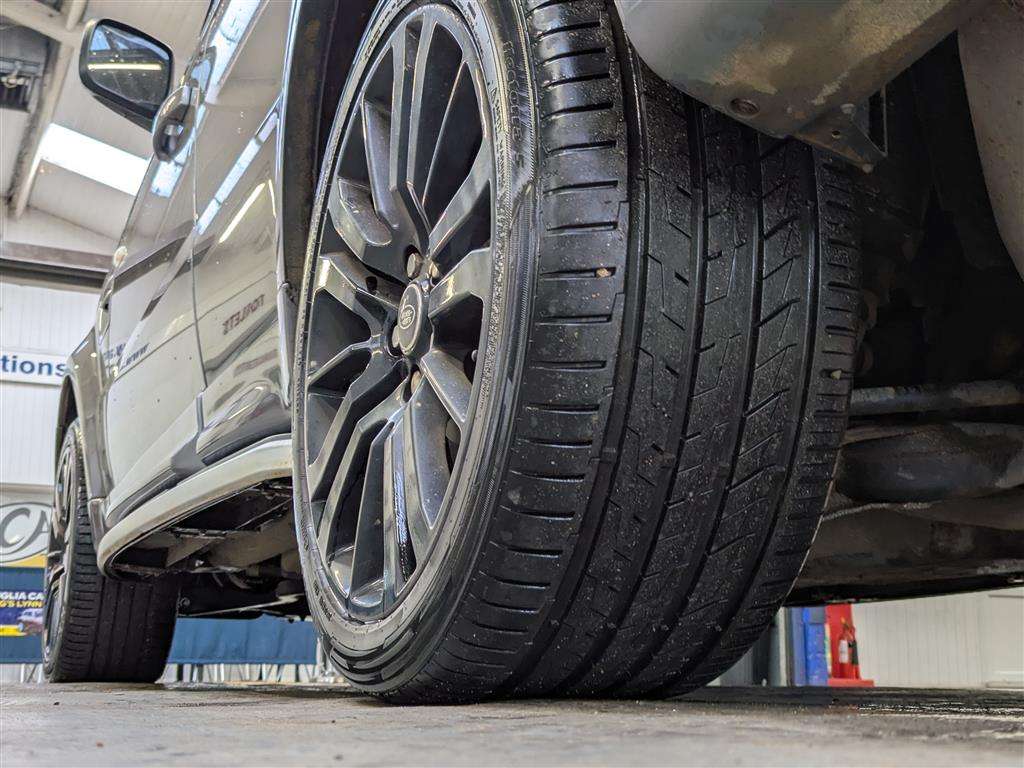 <p>2010 LAND ROVER RANGE ROVER SP HSE TDV6 AUTO</p>