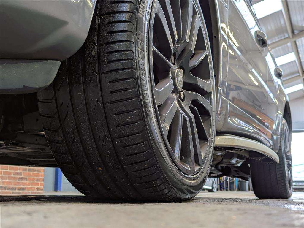 <p>2010 LAND ROVER RANGE ROVER SP HSE TDV6 AUTO</p>