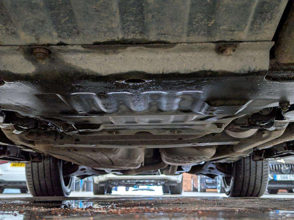 <p>2010 LAND ROVER RANGE ROVER SP HSE TDV6 AUTO</p>