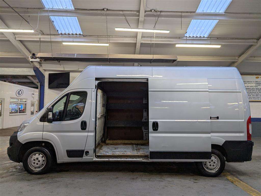 <p>2022 VAUXHALL MOVANO L3H3 F3500 DYN T D</p>
