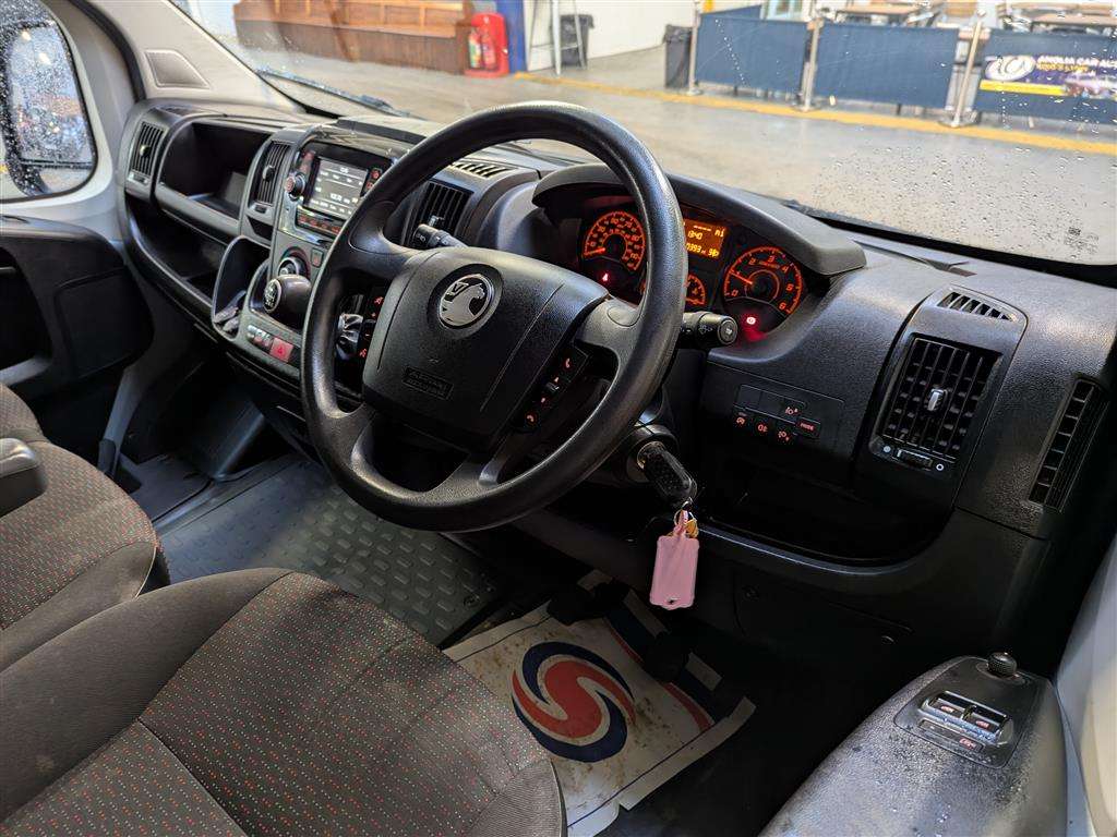 <p>2022 VAUXHALL MOVANO L3H3 F3500 DYN T D</p>