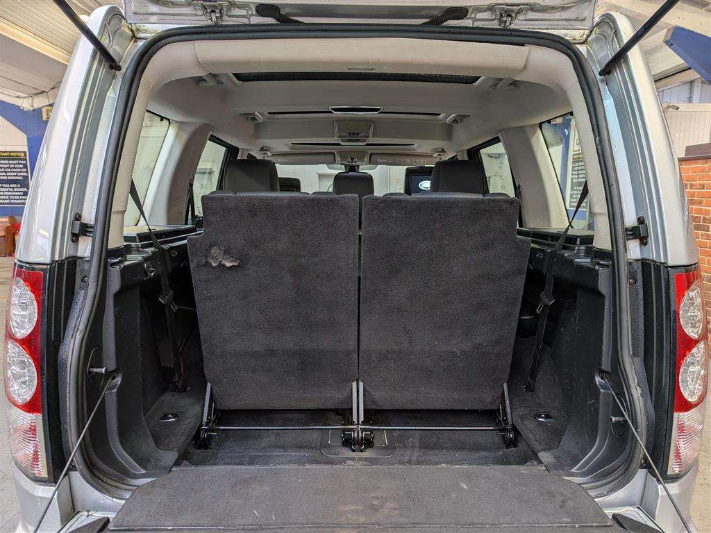 <p>2012 LAND ROVER DISCOVERY HSE SDV6 AUTO</p>