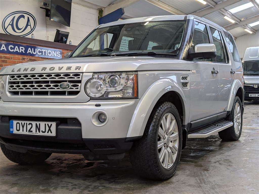 <p>2012 LAND ROVER DISCOVERY HSE SDV6 AUTO</p>