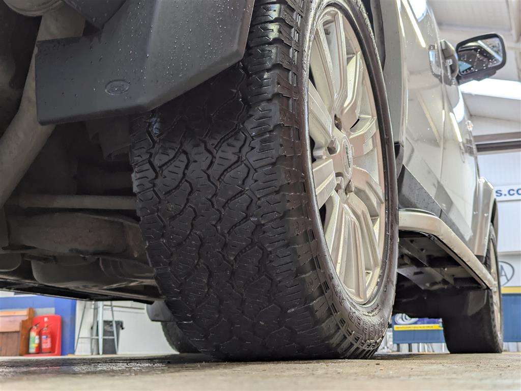 <p>2012 LAND ROVER DISCOVERY HSE SDV6 AUTO</p>