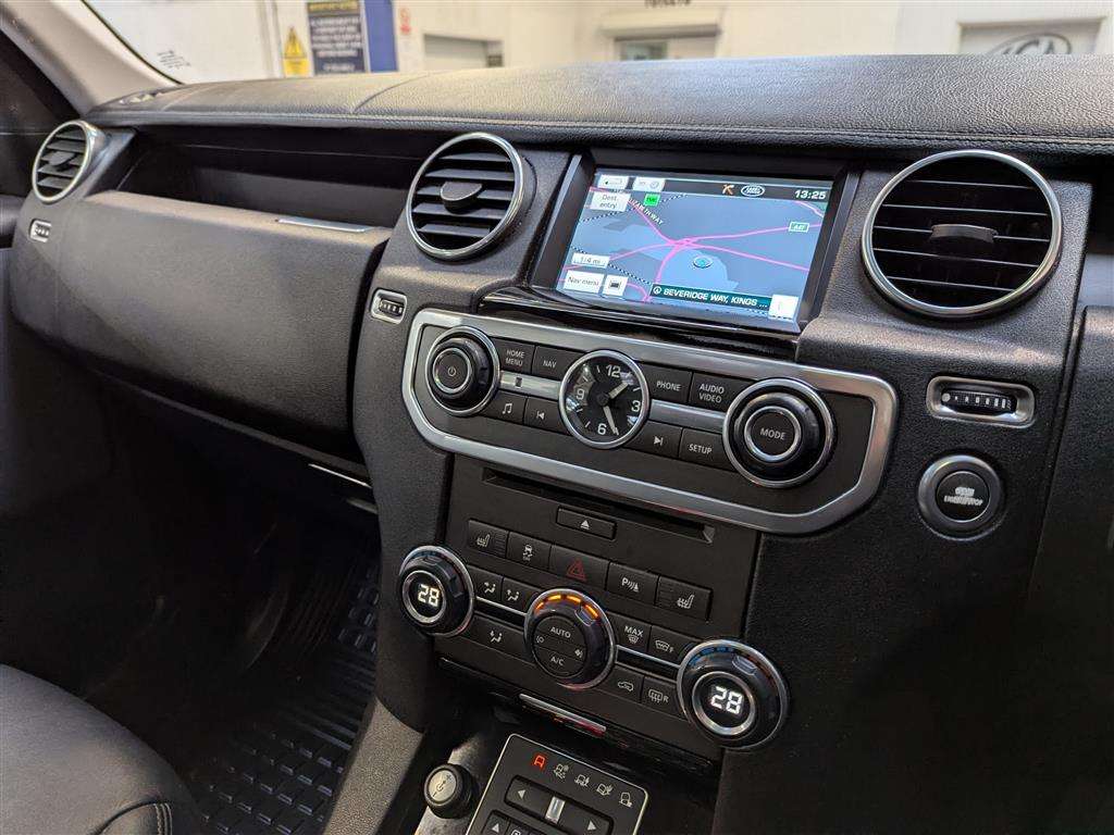 <p>2012 LAND ROVER DISCOVERY HSE SDV6 AUTO</p>