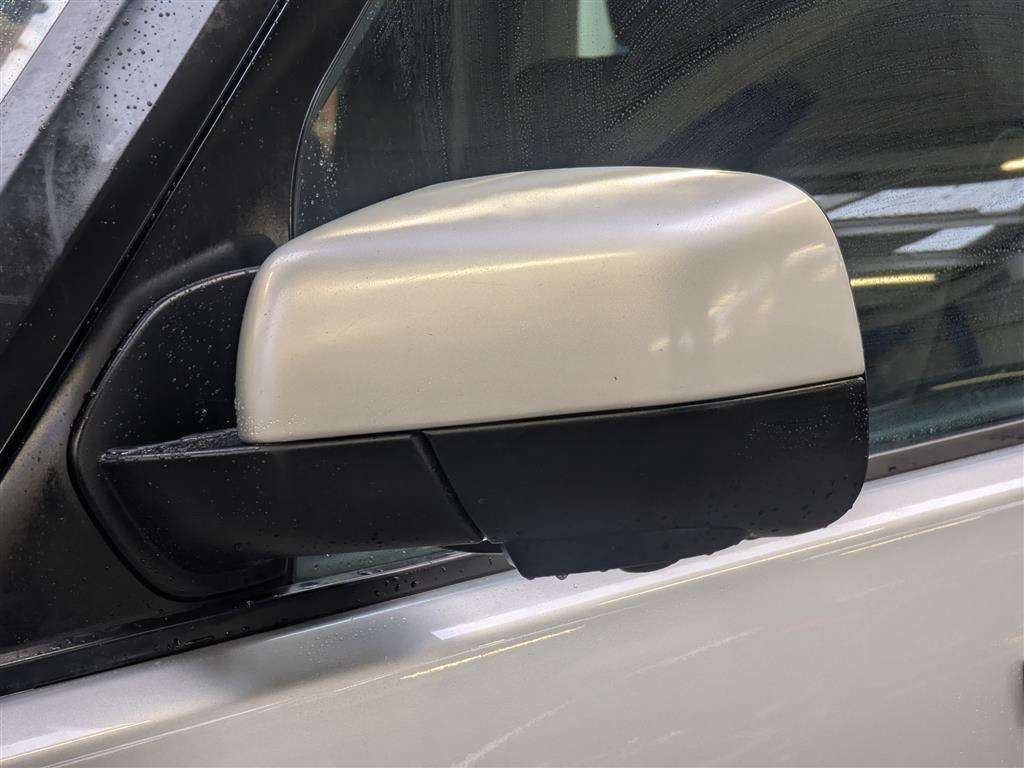 <p>2012 LAND ROVER DISCOVERY HSE SDV6 AUTO</p>