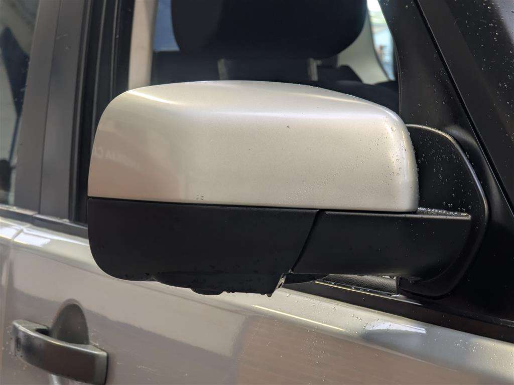 <p>2012 LAND ROVER DISCOVERY HSE SDV6 AUTO</p>