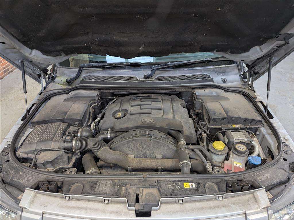 <p>2012 LAND ROVER DISCOVERY HSE SDV6 AUTO</p>