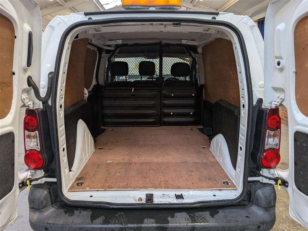 <p>2018 PEUGEOT PARTNER SE L1 BLUE HDI</p>